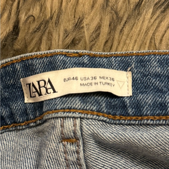 ZARA DISTRESSED JEANS SLIM STRAIGHT SZ 38 - Picture 8 of 8